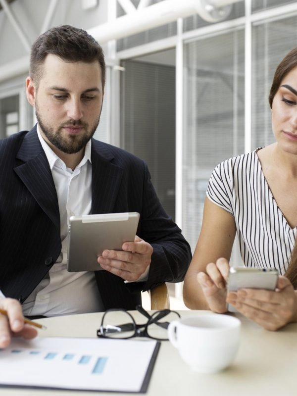 colleagues-business-meeting-together